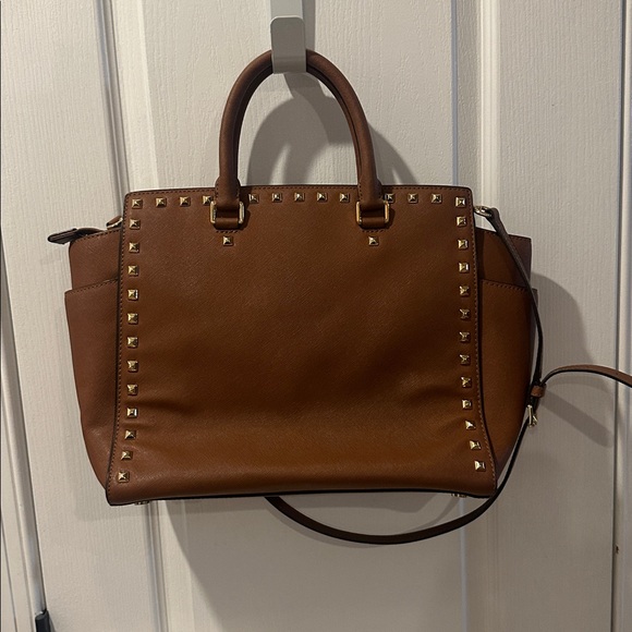 Michael Kors Selma luggage brown color Studded handbag / crossbody - Picture 3 of 8